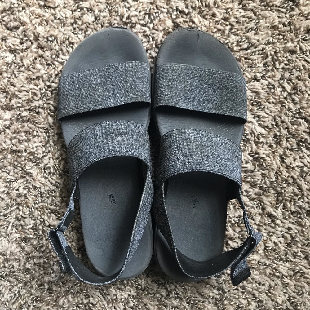 🌿Clark’s Arla Jacory Sandals